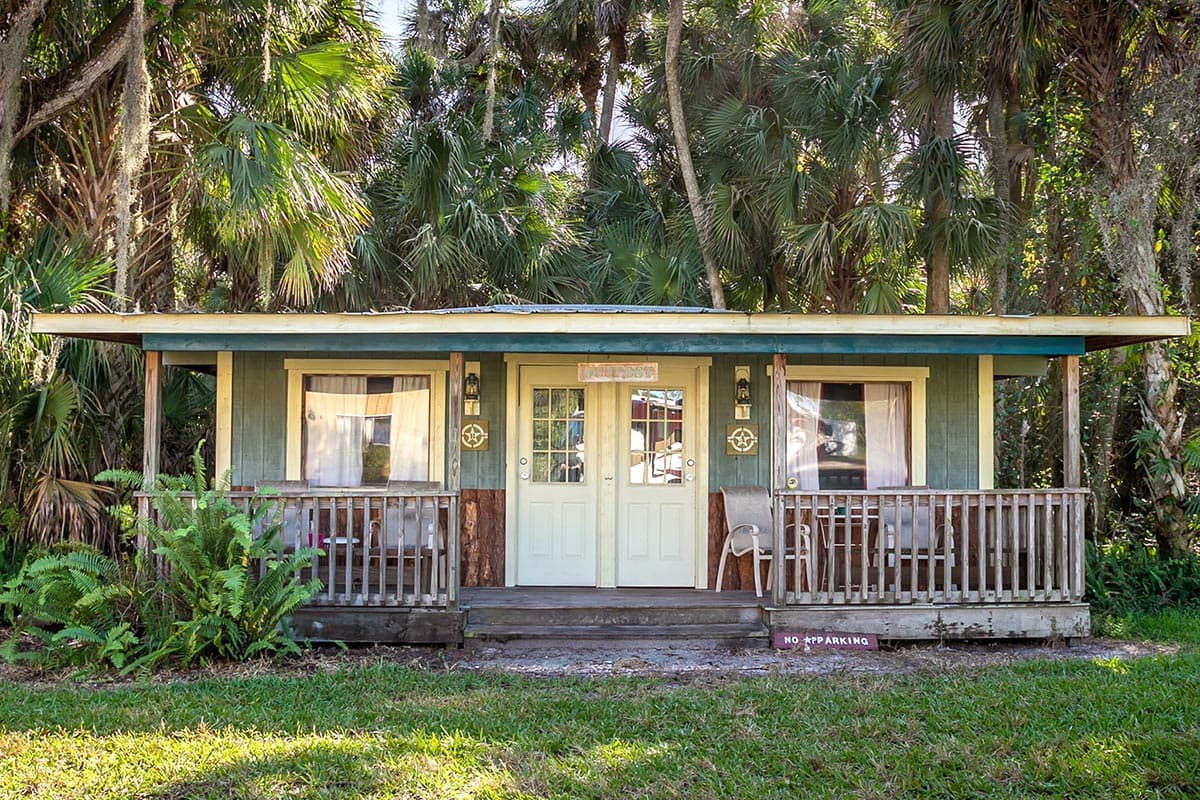 Bravo Cabin